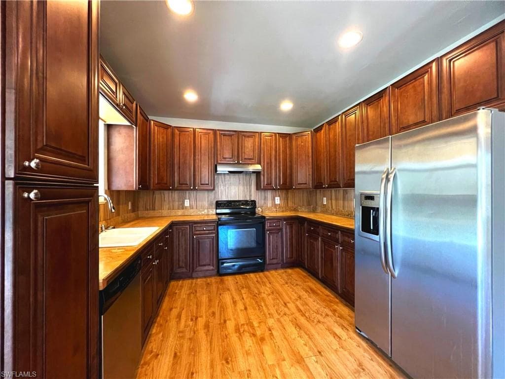 3280 10th AVE SE NAPLES, FL 34117