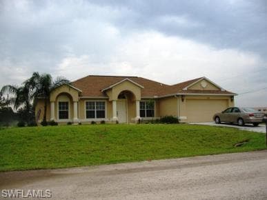 3423 29th ST W LEHIGH ACRES, FL 33971