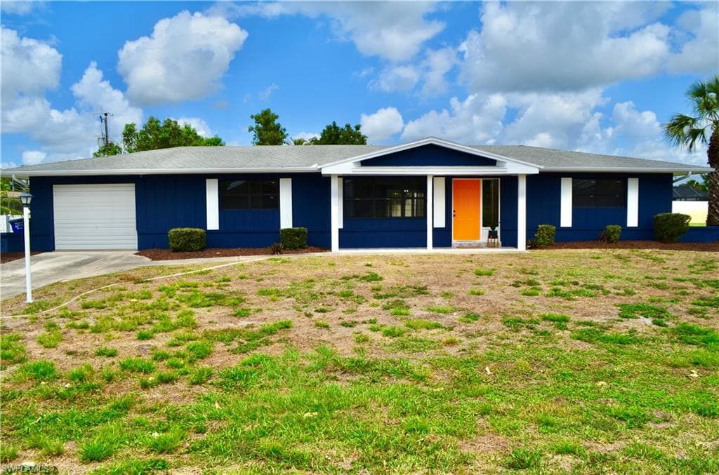 403 Hollywood ST LEHIGH ACRES, FL 33936