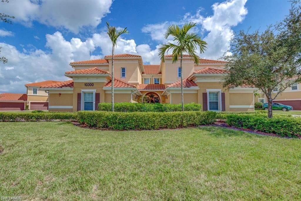 10300 Glastonbury CIR 102 FORT MYERS, FL 33913