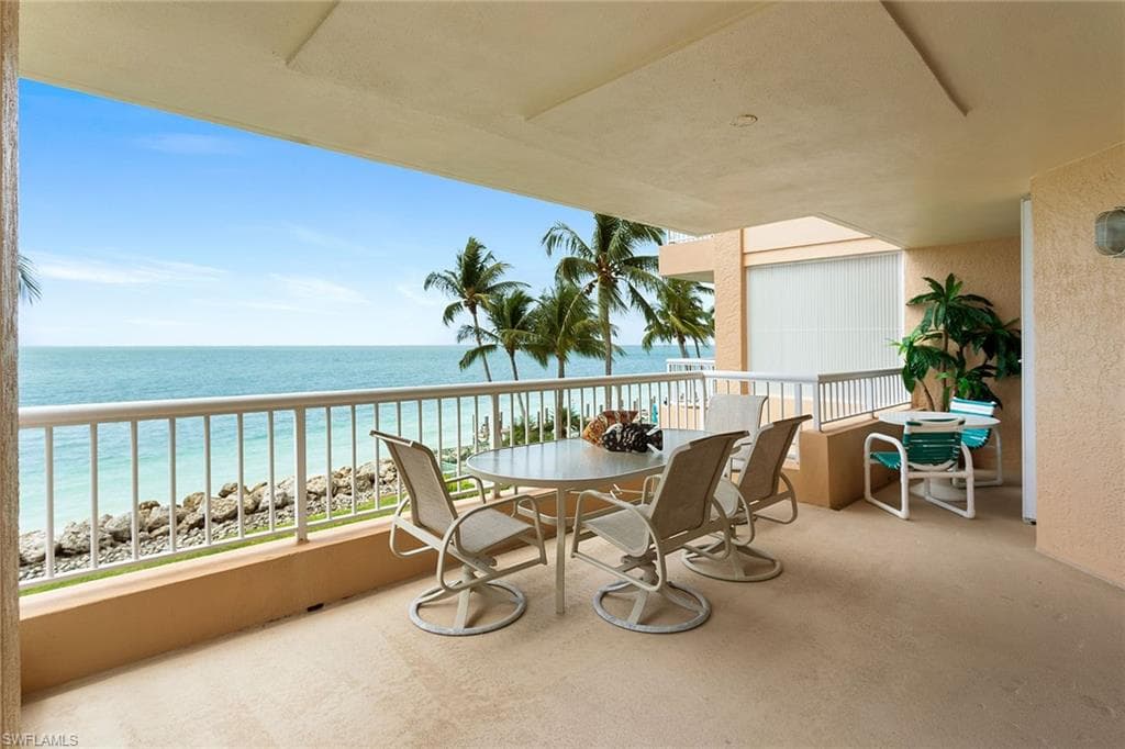 990 Cape Marco DR 201 MARCO ISLAND, FL 34145