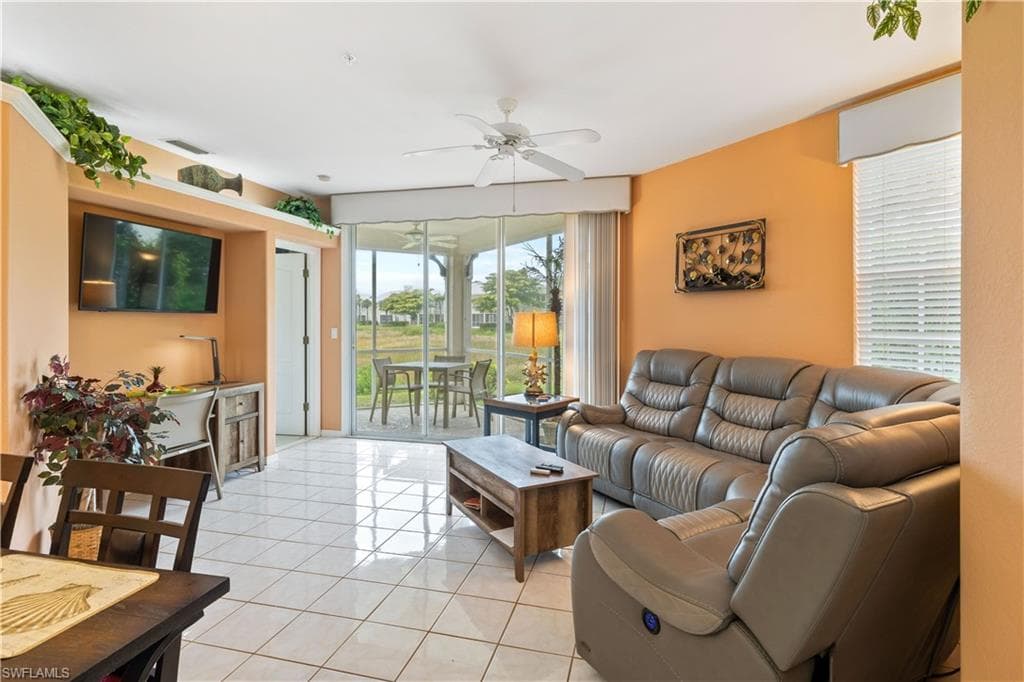 1133 Sweetwater LN 3104 NAPLES, FL 34110