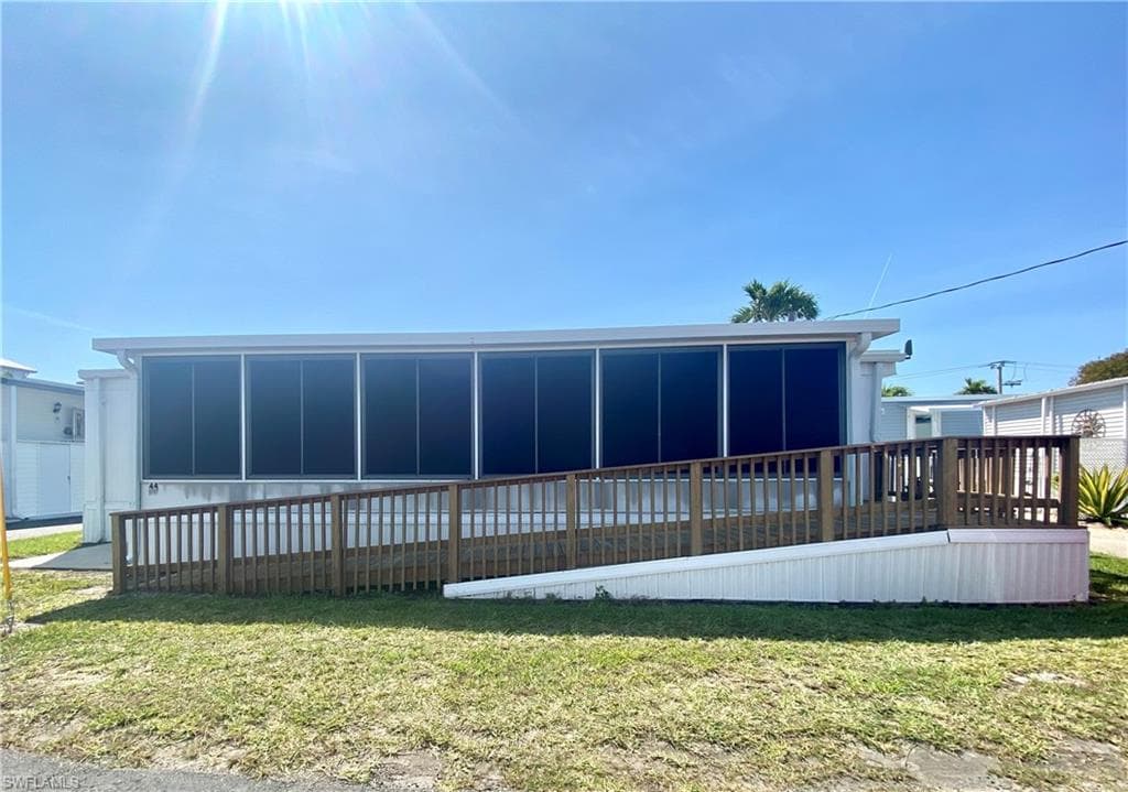 19281 San Carlos BLVD 44 FORT MYERS BEACH, FL 33931