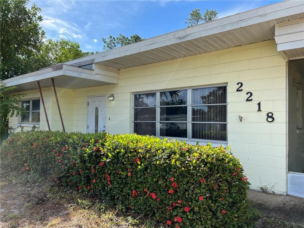 2218 Chandler AVE FORT MYERS, FL 33907