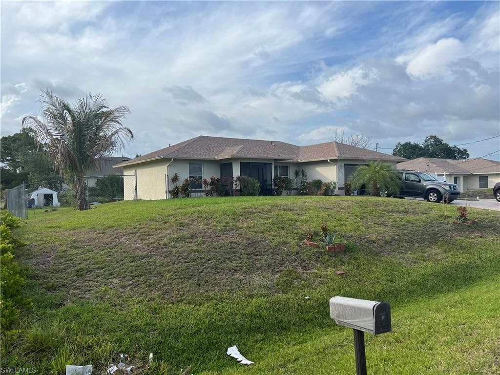 2432 Paul AVE S LEHIGH ACRES, FL 33973