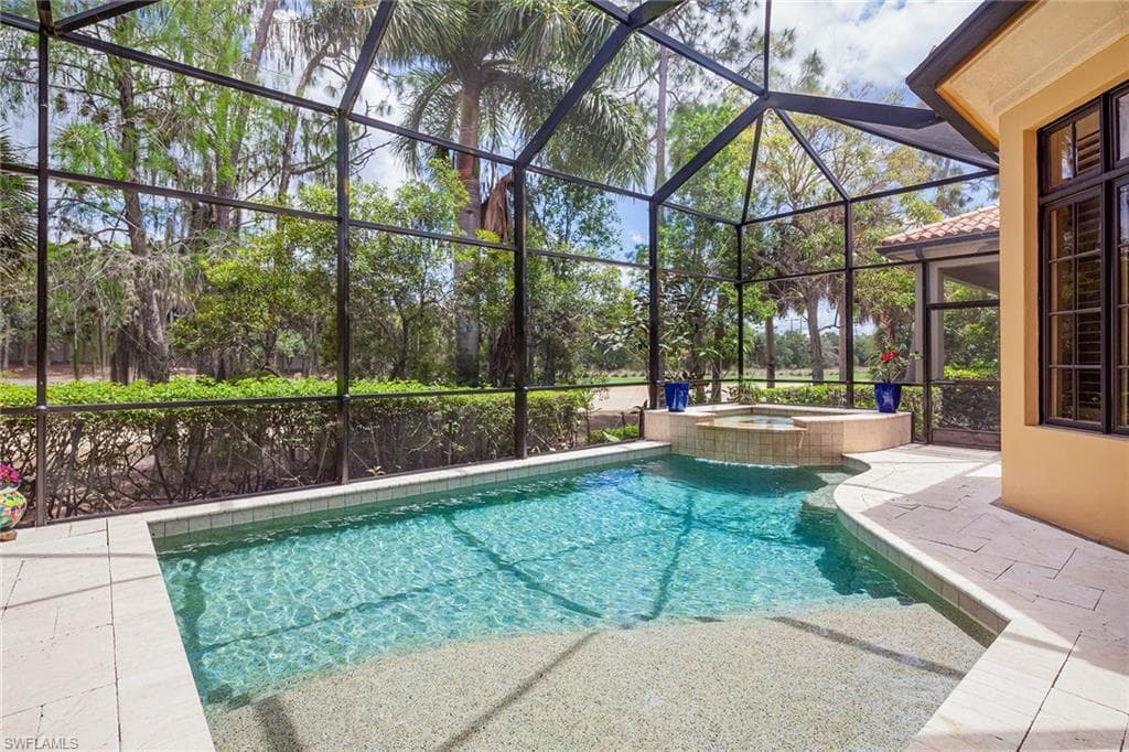 2904 Tiburon BLVD E NAPLES, FL 34109