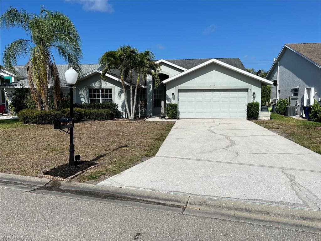 18072 Horseshoe Bay CIR FORT MYERS, FL 33967
