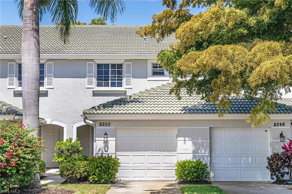 8250 Pacific Beach DR FORT MYERS, FL 33966