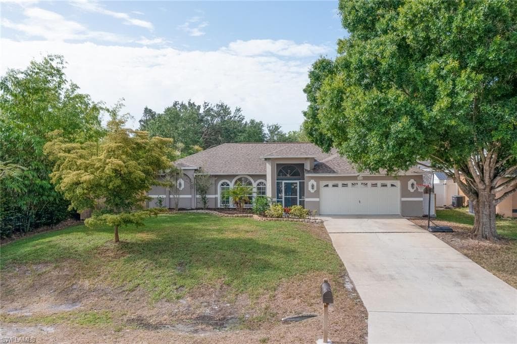 9092 Cypress DR N FORT MYERS, FL 33967