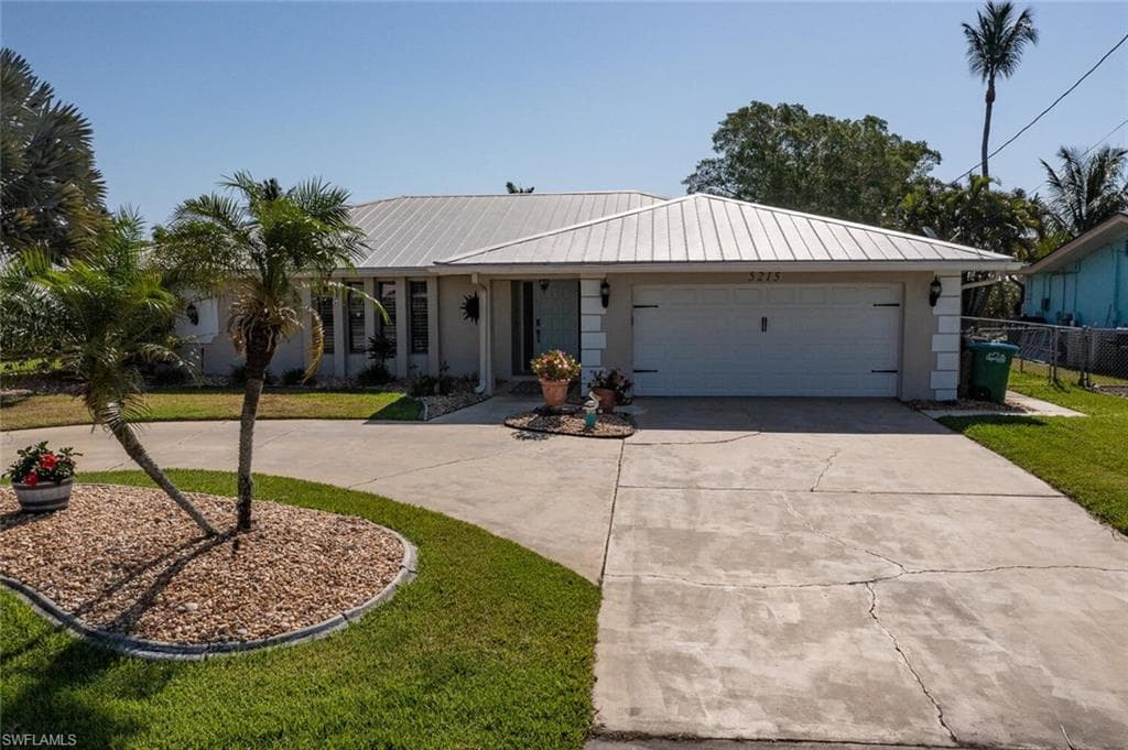5215 Pelican BLVD CAPE CORAL, FL 33914