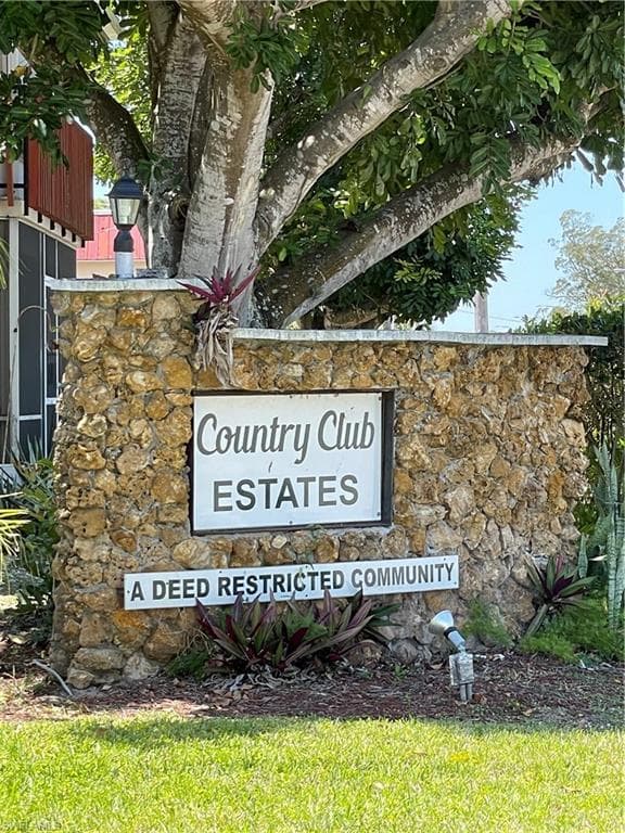 1722 Englewood AVE LEHIGH ACRES, FL 33936