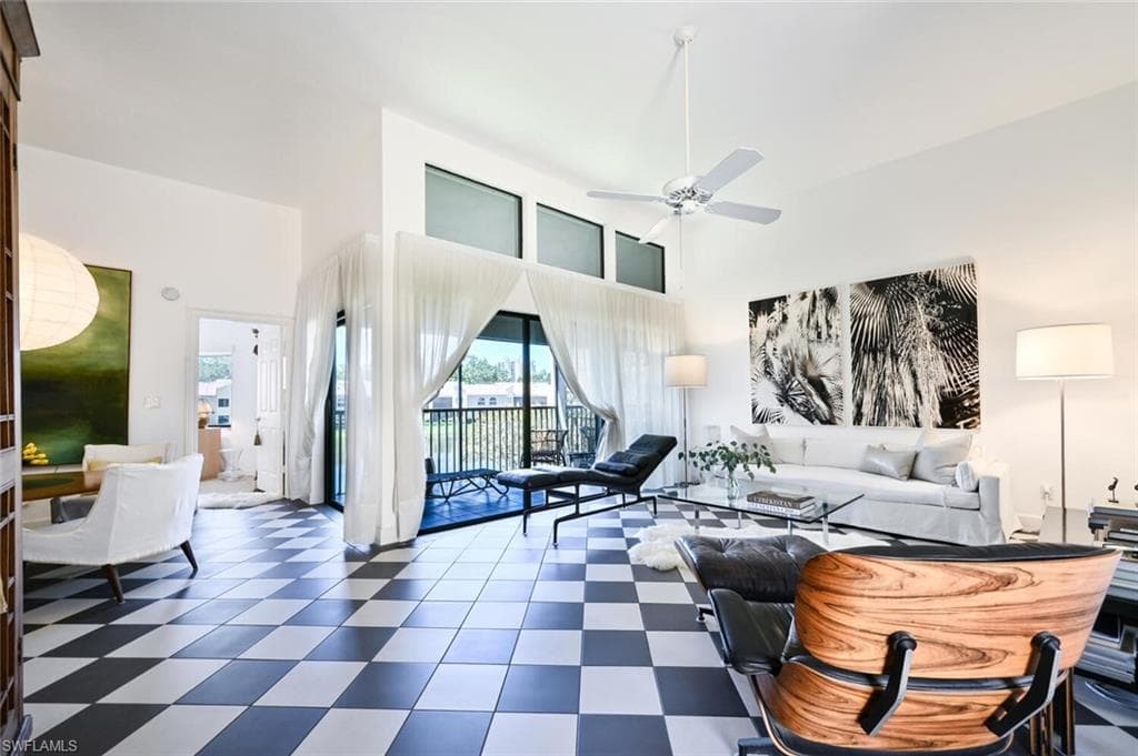 577 Beachwalk CIR R-203 NAPLES, FL 34108