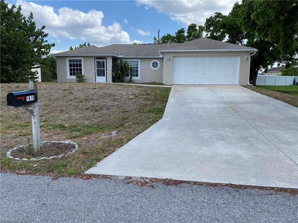 1810 NE 22nd TER CAPE CORAL, FL 33909