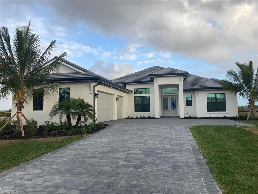 3122 Heather Glen CT NAPLES, FL 34114