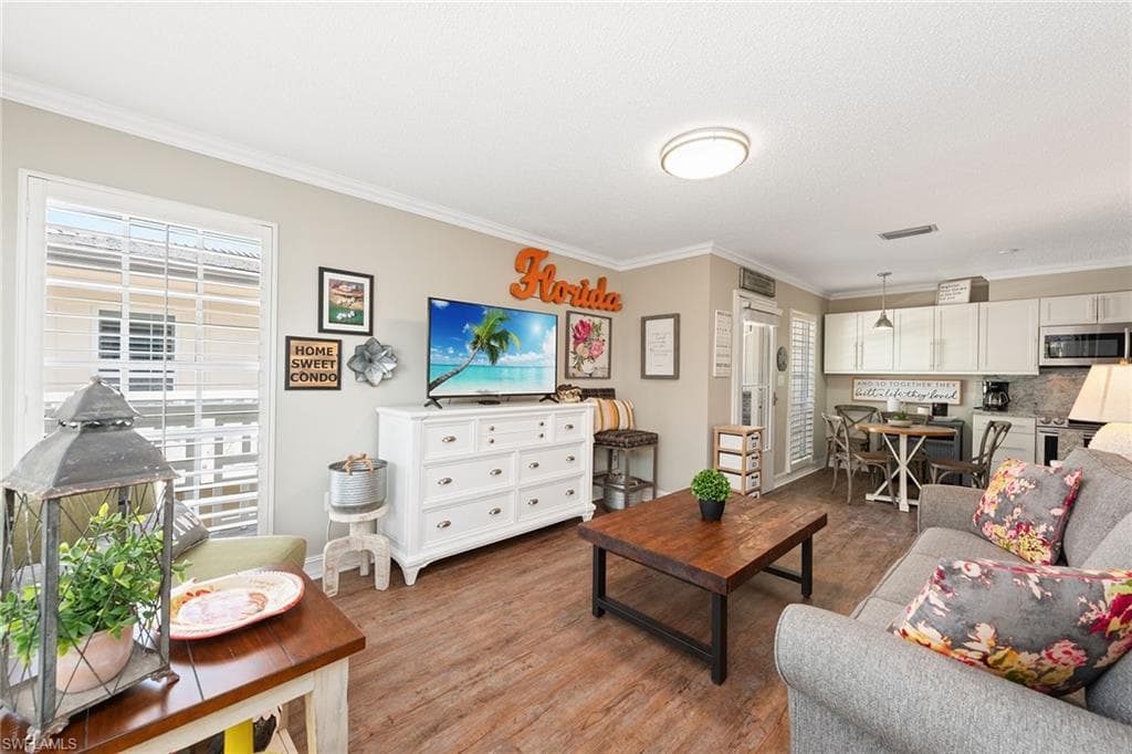 1215 Edington PL A6 MARCO ISLAND, FL 34145