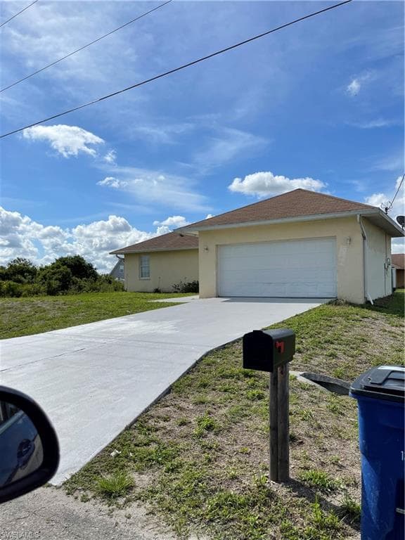 3305 21st ST SW LEHIGH ACRES, FL 33976
