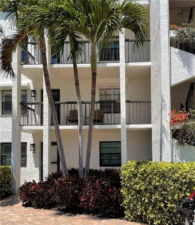 880 Huron CT 1-201 MARCO ISLAND, FL 34145