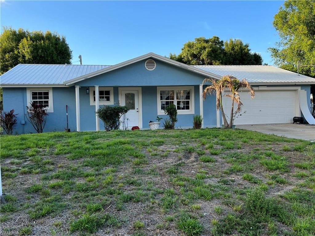 1401 E 6th ST LEHIGH ACRES, FL 33972