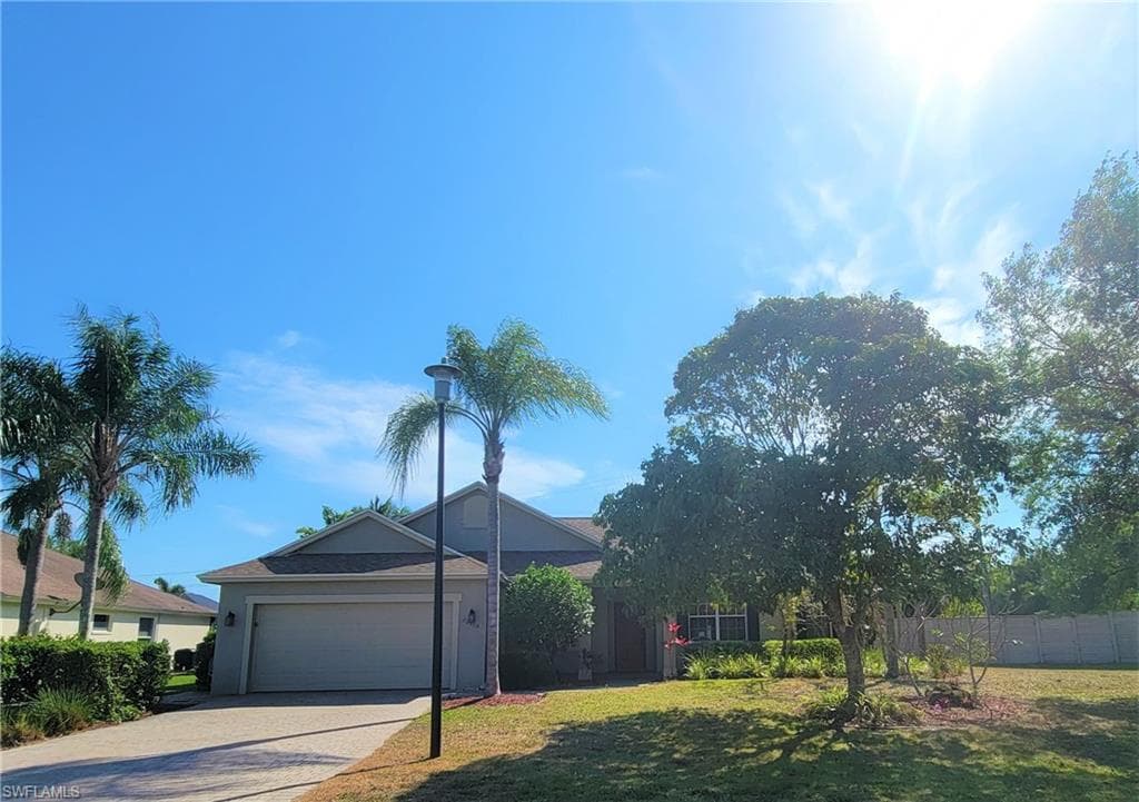 22758 Fountain Lakes BLVD ESTERO, FL 33928