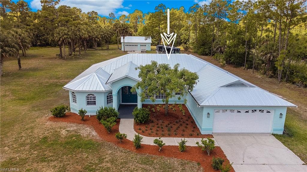 1735 19th ST SW NAPLES, FL 34117