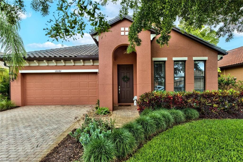 12042 Country Day CIR FORT MYERS, FL 33913