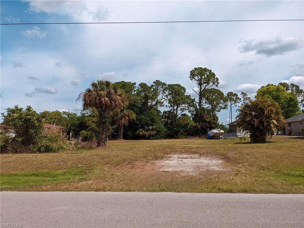 8181 Boonesboro RD NORTH FORT MYERS, FL 33917