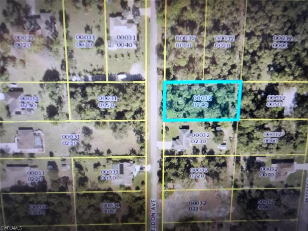 618 Sheldon AVE LEHIGH ACRES, FL 33936