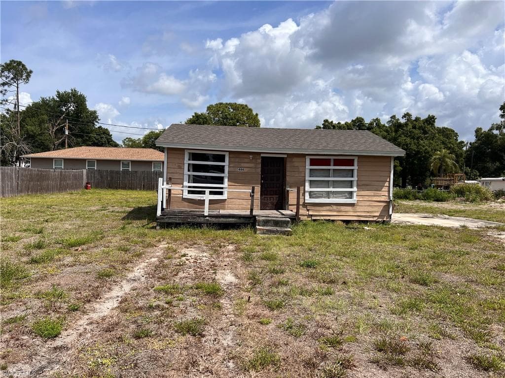 444 Redlin ST N NORTH FORT MYERS, FL 33903