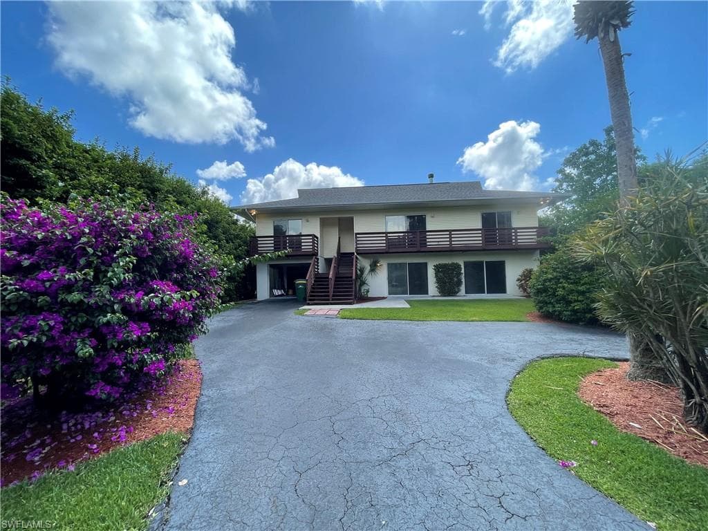 1740 16th ST NE NAPLES, FL 34120