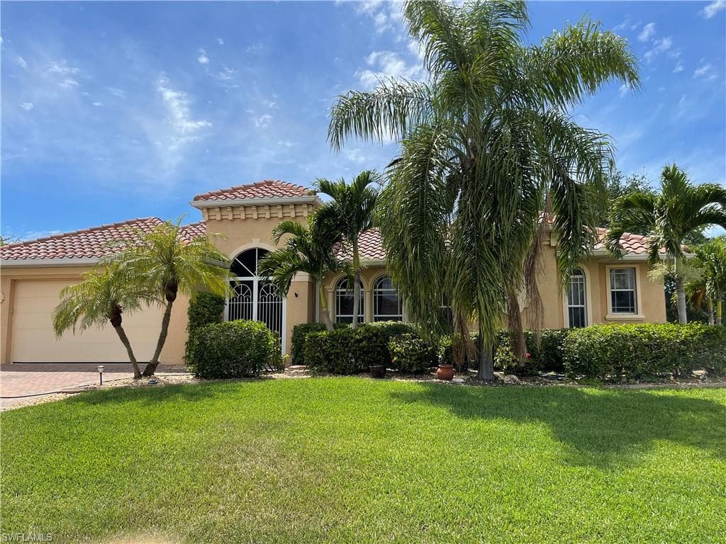 4916 19th PL CAPE CORAL, FL 33914