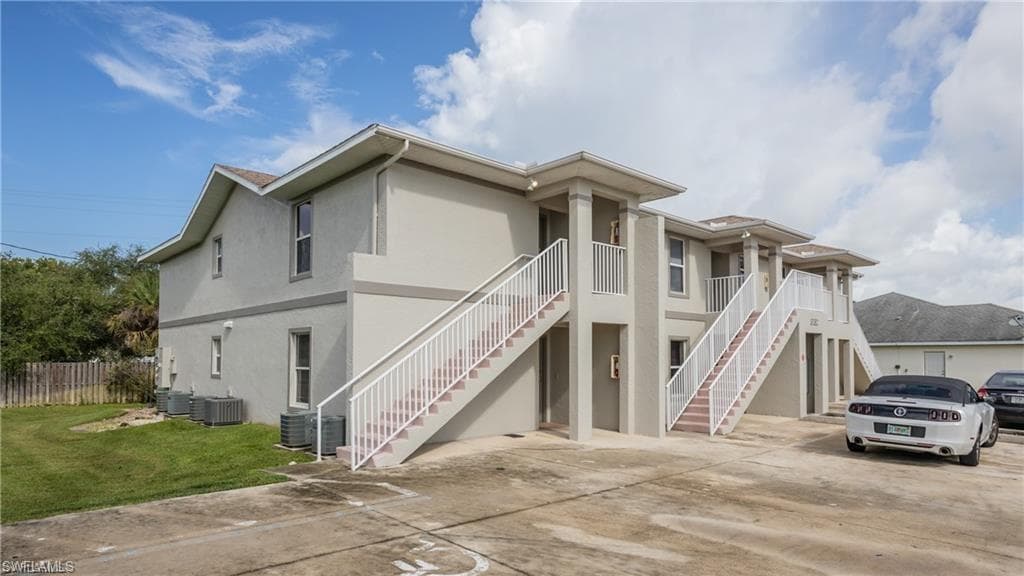 3752 Santa Barbara BLVD 102 CAPE CORAL, FL 33914