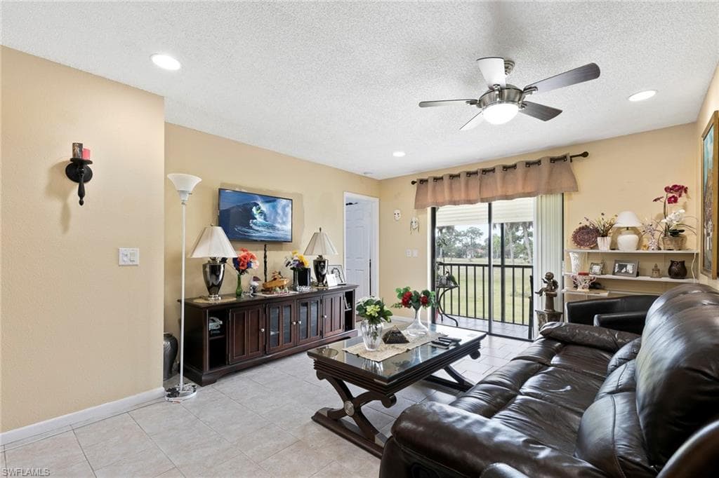 4366 27th CT SW 1-205 NAPLES, FL 34116