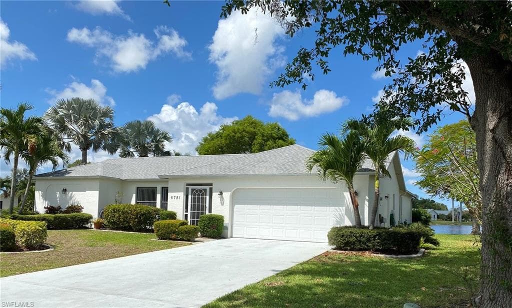 6781 Saint Edmunds LOOP FORT MYERS, FL 33966