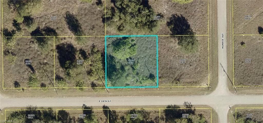 3705 E 18th ST LEHIGH ACRES, FL 33972