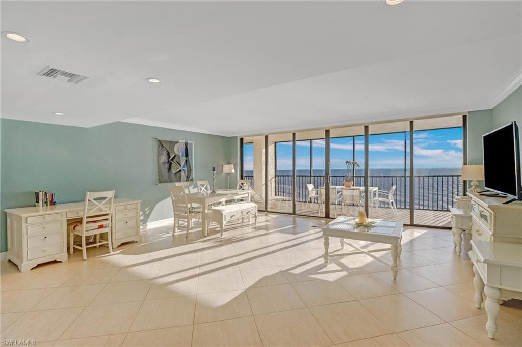 10951 Gulf Shore DR 1003 NAPLES, FL 34108