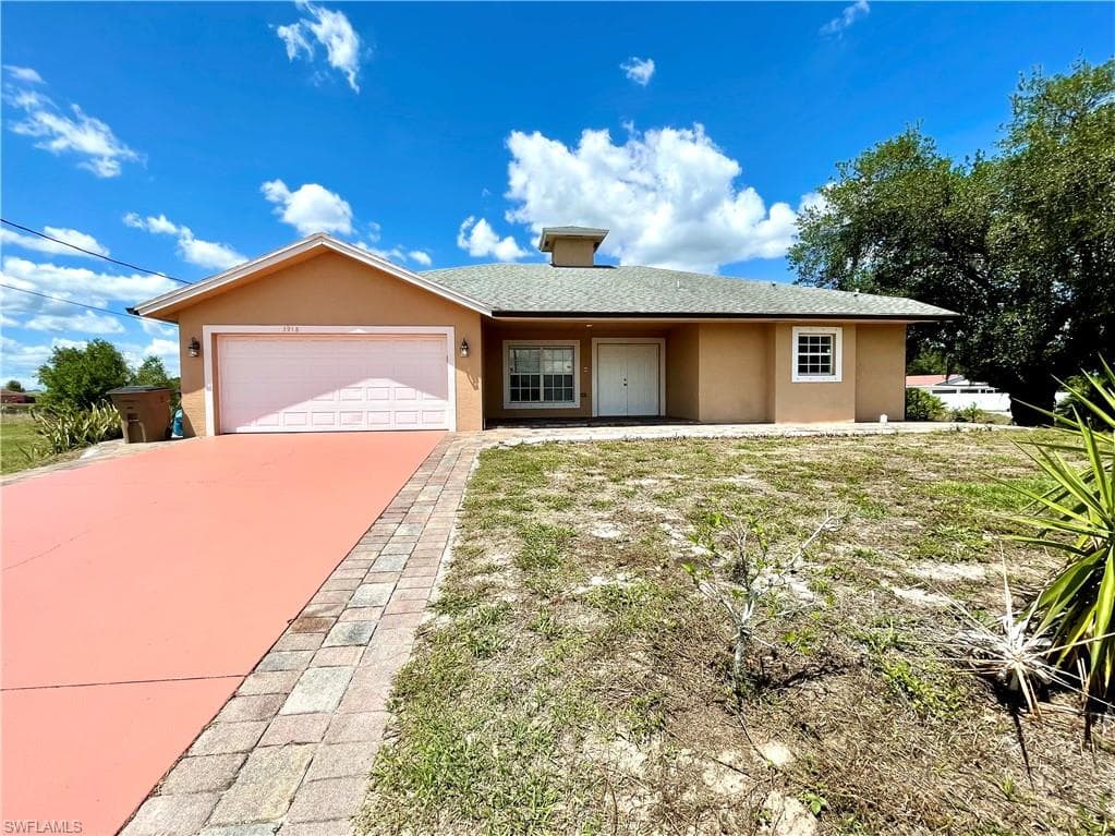 3918 8th ST SW LEHIGH ACRES, FL 33976