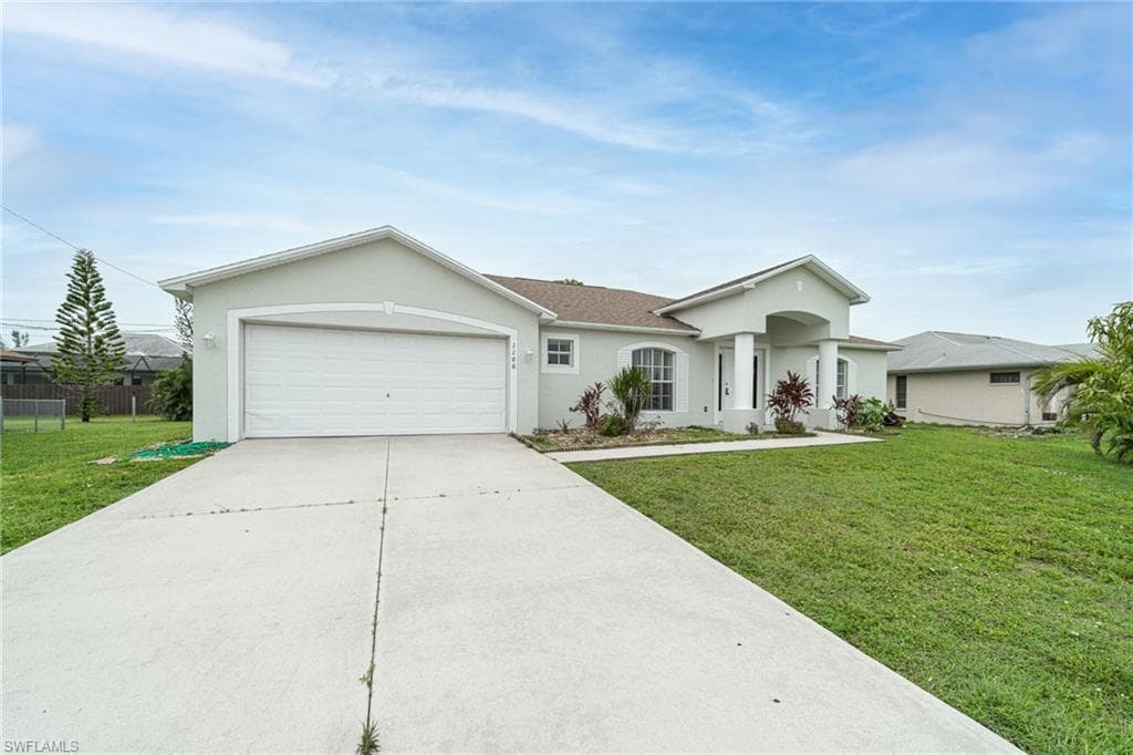1106 SW 40th TER CAPE CORAL, FL 33914