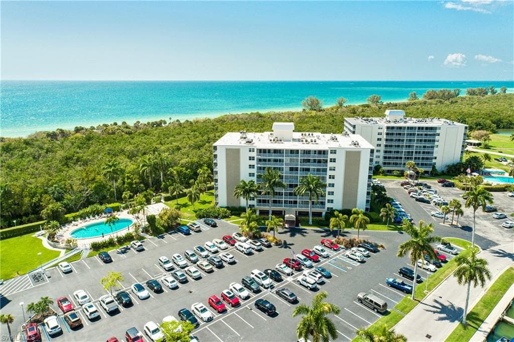 3 Bluebill AVE 509 NAPLES, FL 34108