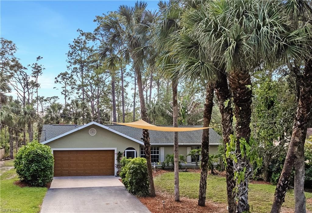 427 5th ST SW NAPLES, FL 34117
