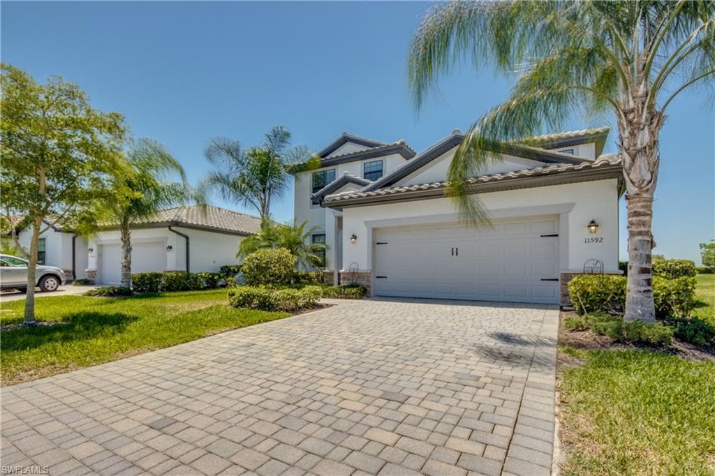 11592 Shady Blossom DR FORT MYERS, FL 33913