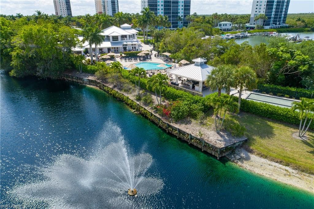 340 Horse Creek DR 501 NAPLES, FL 34110