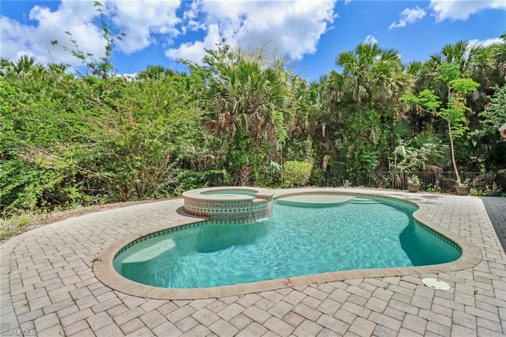 921 16th AVE SW NAPLES, FL 34117