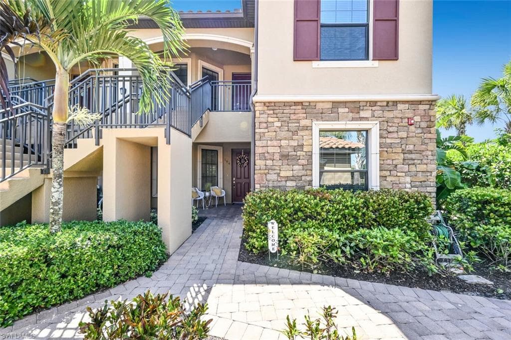 9420 Benvenuto CT 1-104 NAPLES, FL 34119