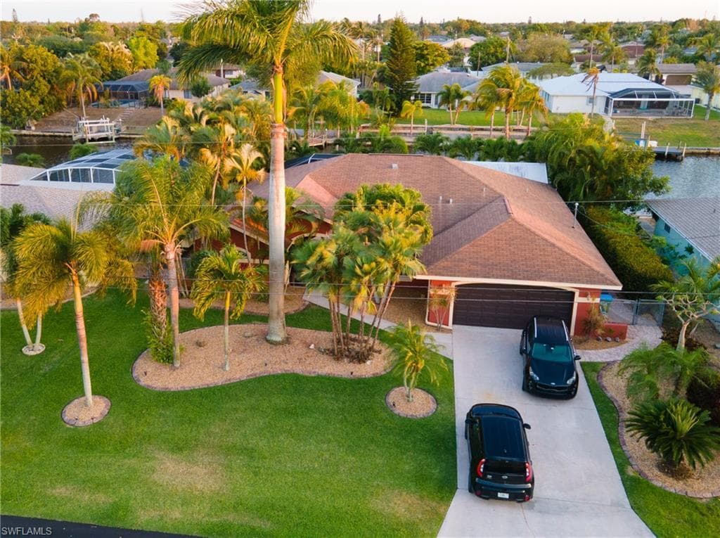 1222 SE 12th TER CAPE CORAL, FL 33990