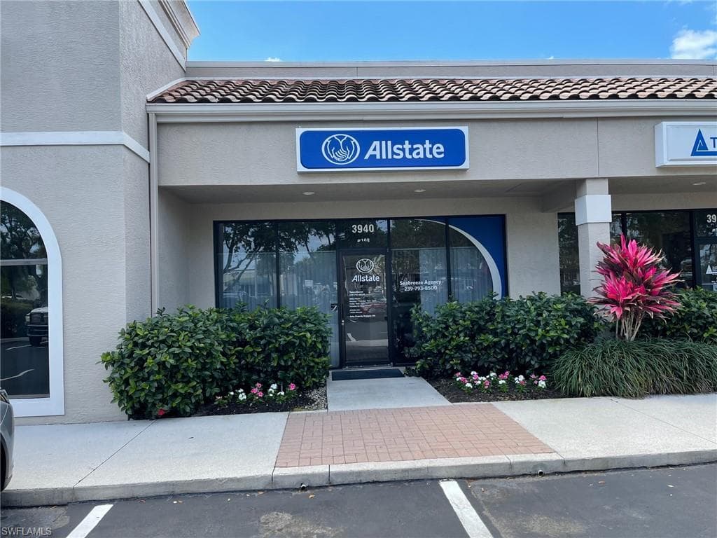 3940 Radio RD 108 NAPLES, FL 34104