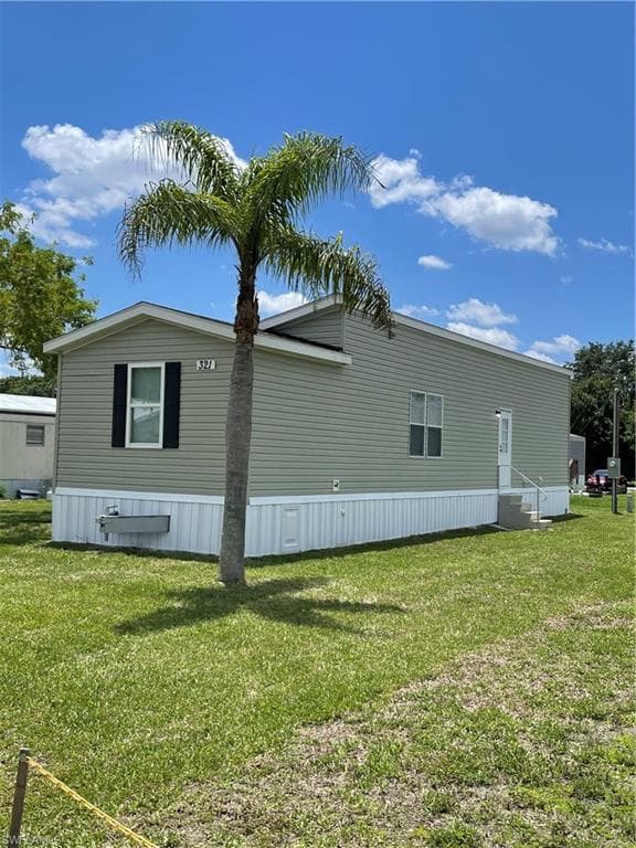 321 Stockton ST NORTH FORT MYERS, FL 33903
