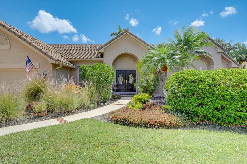 120 Plantation CIR NAPLES, FL 34104