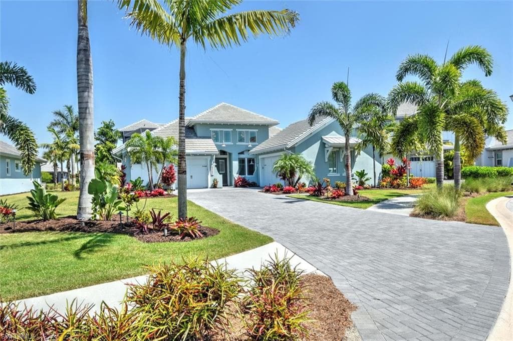 6069 Lucaya WAY NAPLES, FL 34113