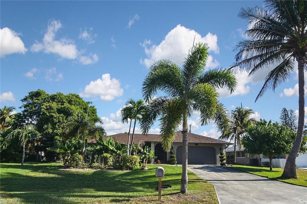 1339 SE 44th TER CAPE CORAL, FL 33904