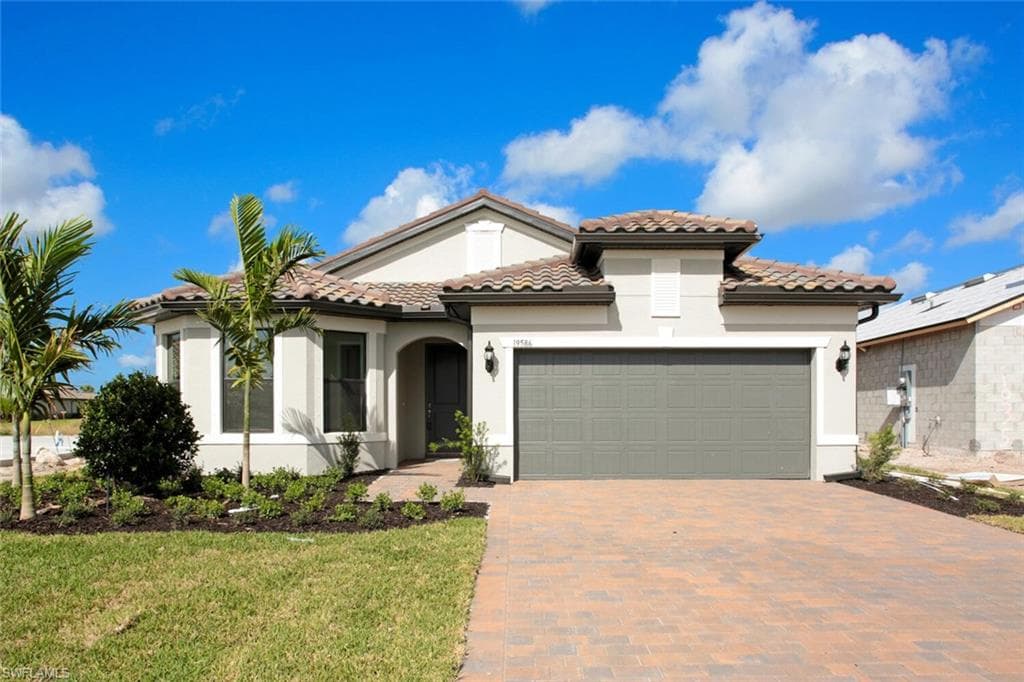19586 Deming LN ESTERO, FL 33928